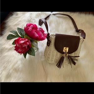 Handwoven Wicker Weave Crossbody Bucket Bag